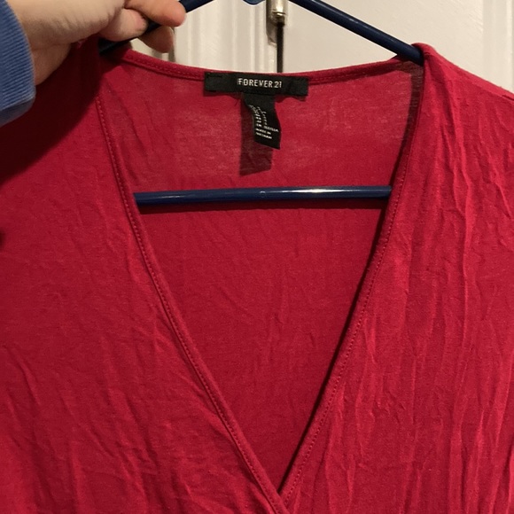 Forever 21 Magenta Blouse Size SMALL - Picture 6 of 8